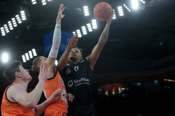 继续被期许 继续被期许